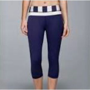 lululemon set - navy and white striped Up the Pace set